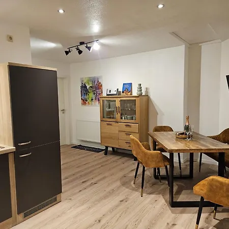 Ferienapartment Am Rosenberg Appartamento *